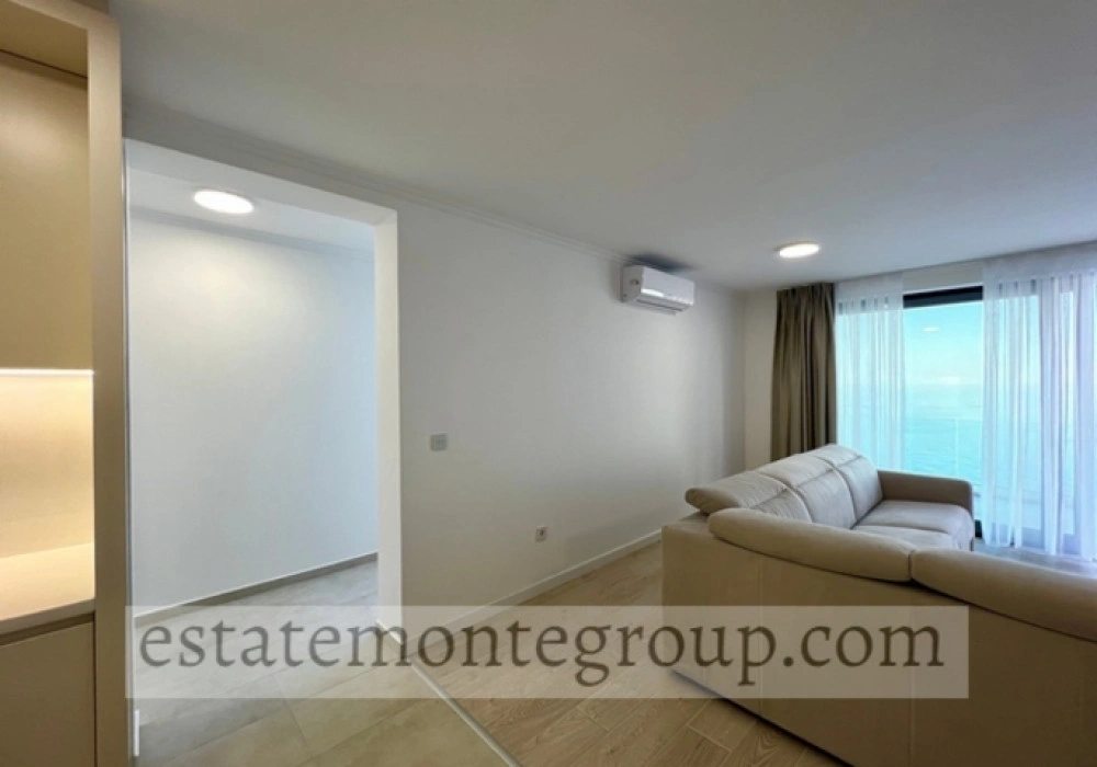 Apartments for sale 77 m². Budva. 