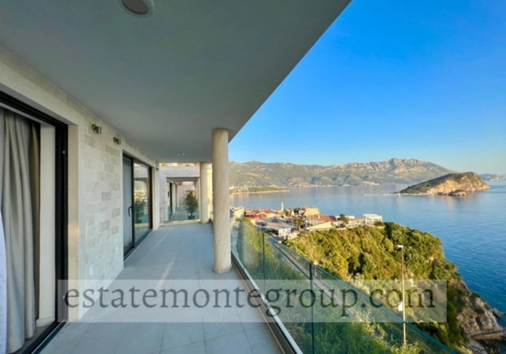 Apartments for sale 77 m². Budva. 