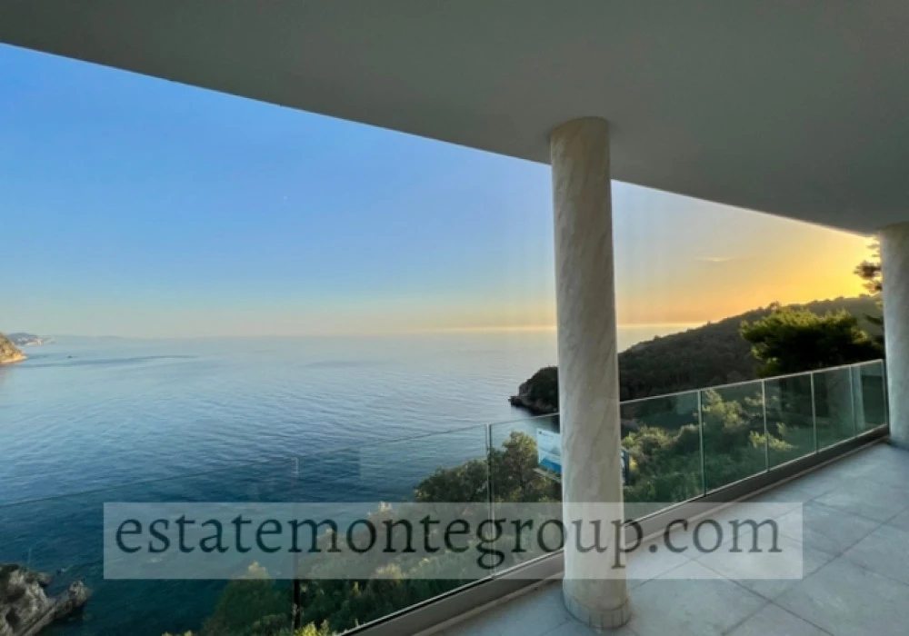 Apartments for sale 77 m². Budva. 