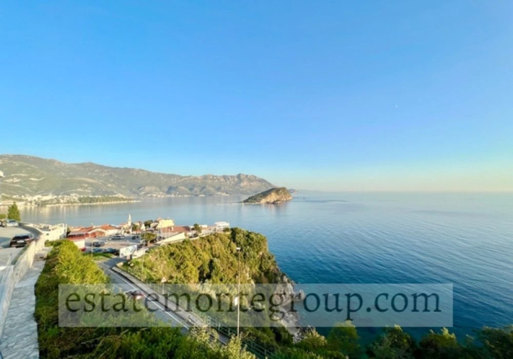 Apartments for sale 77 m². Budva. 