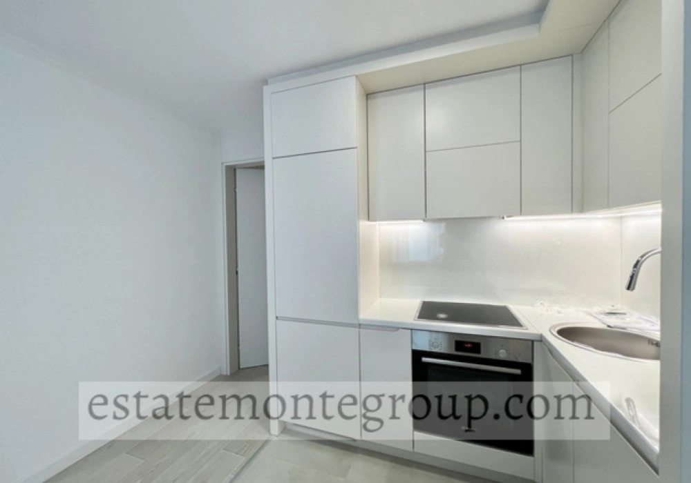 Apartments for sale 77 m². Budva. 