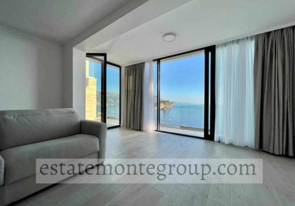 Apartments for sale 91 m². Budva. 