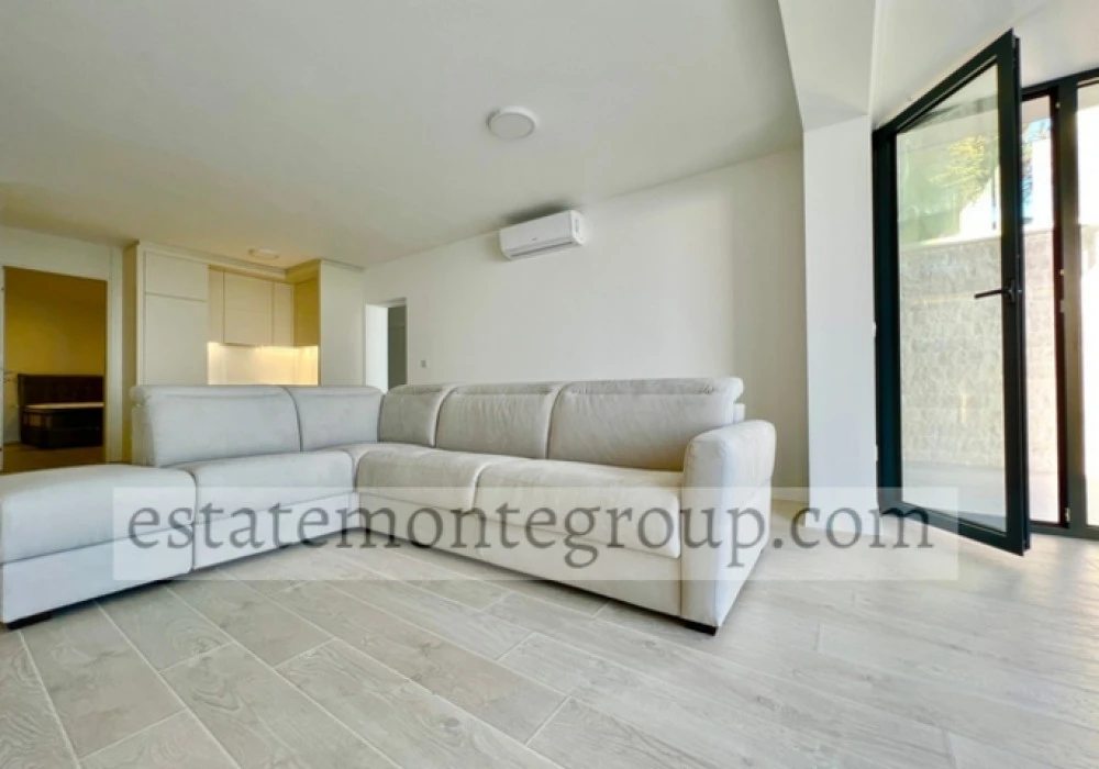 Apartments for sale 91 m². Budva. 