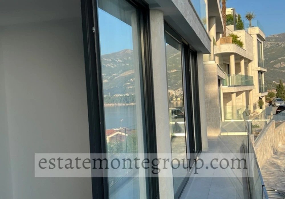 Apartments for sale 76 m². Budva. 