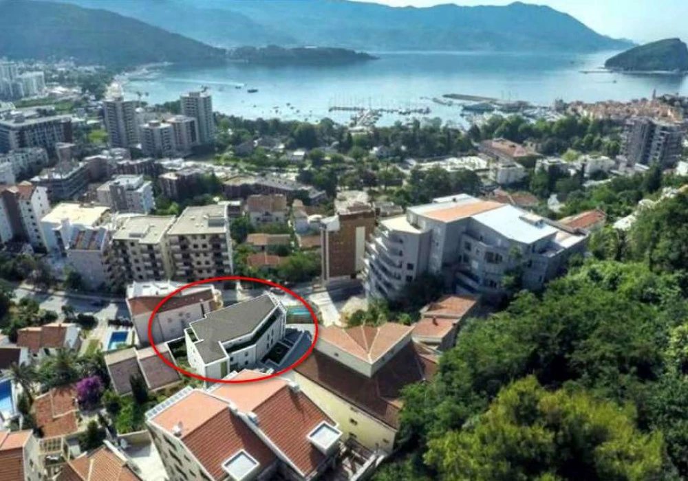 Stan na prodaju 2 собе, 109 m². Budva. 