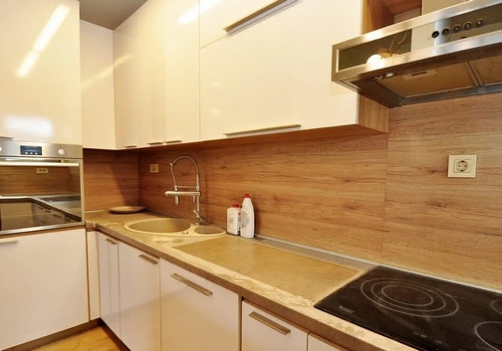 Apartments for sale 2 rooms, 81 m². Dobrota. 