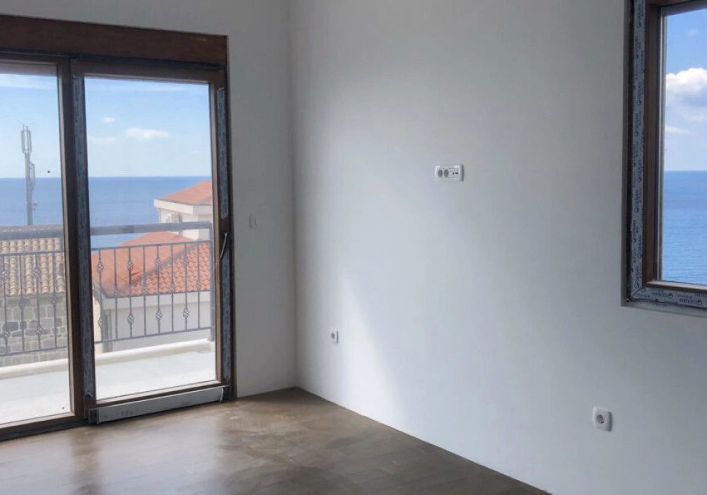 Kuća na prodaju 4 собе, 178 m². Budva. 