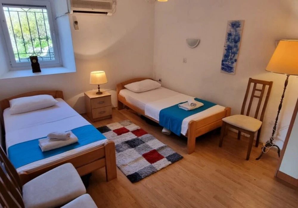 Apartments for sale 2 rooms, 72 m². Kotor. 