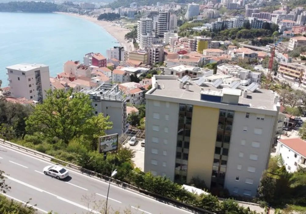 Apartments for sale 2 rooms, 77 m². Rafailovici. 