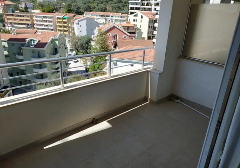 Apartments for sale 2 rooms, 77 m². Rafailovici. 