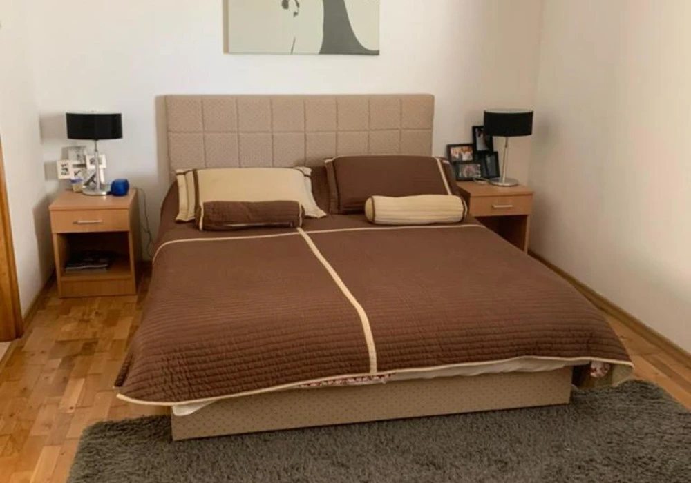 Stan na prodaju 2 собе, 74 m². Pržno. 