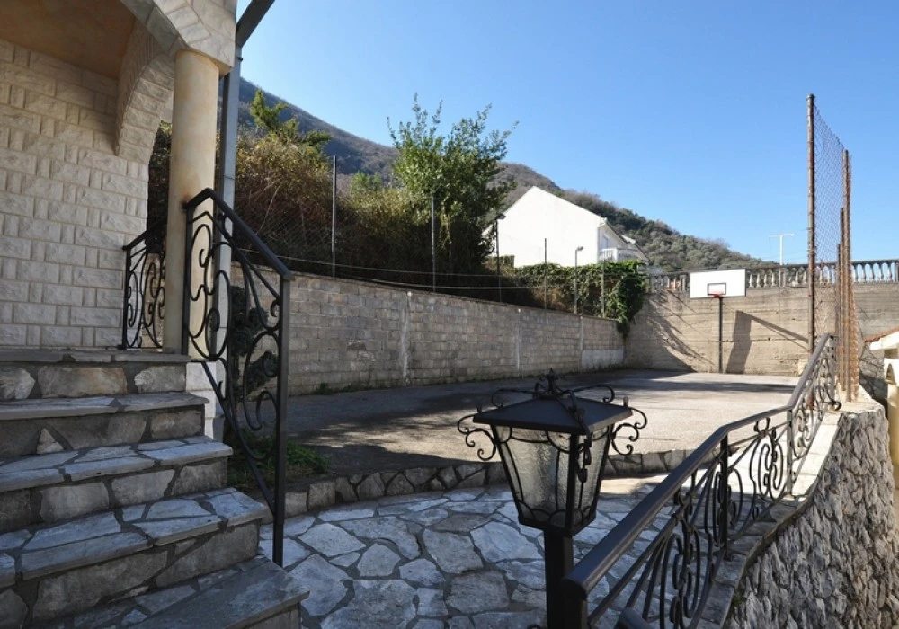 House for sale. Tivat. 