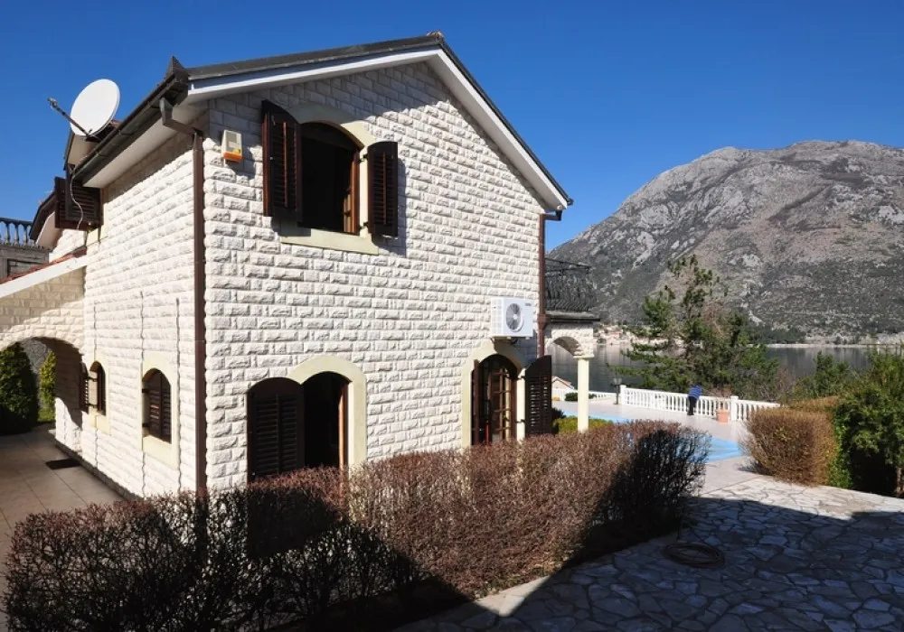 House for sale. Tivat. 