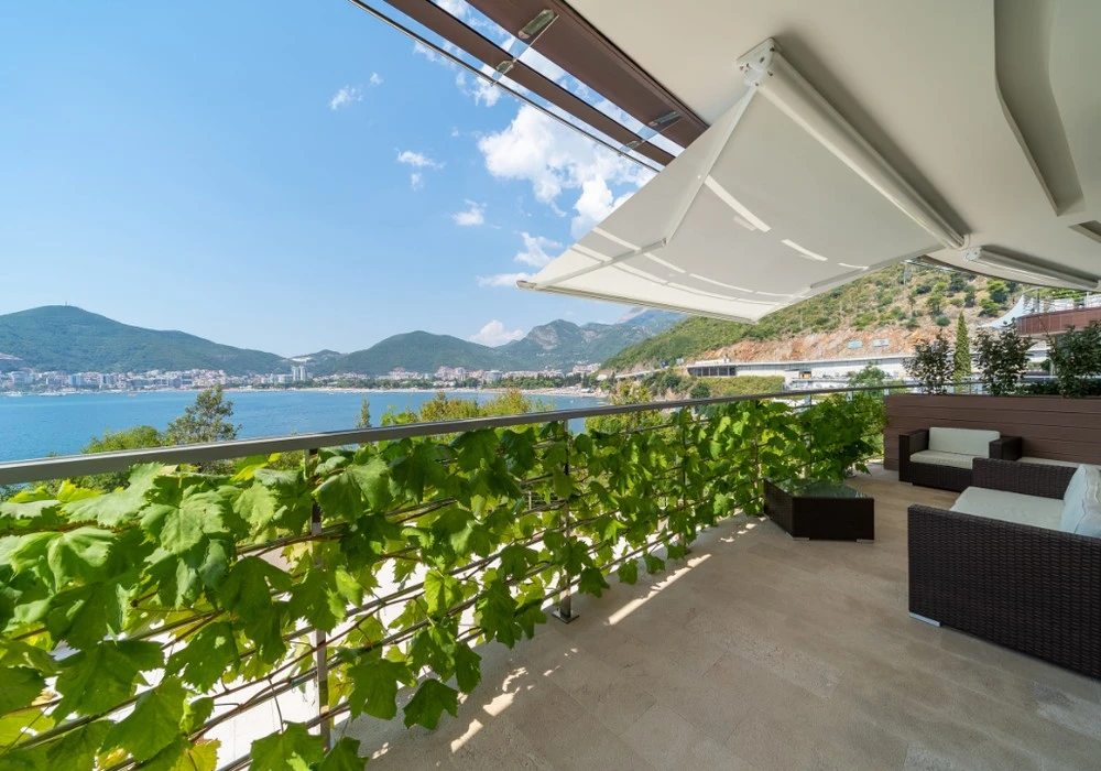 Apartments for sale. Budva. 