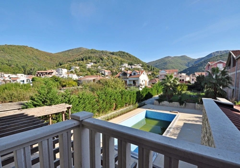 House for sale. Tivat. 