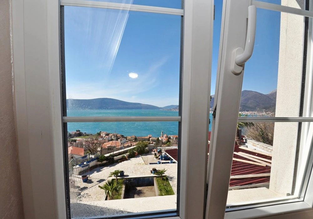 House for sale. Tivat. 