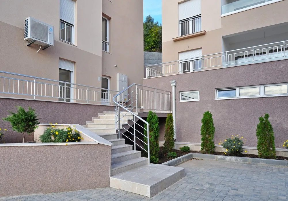 Apartments for sale 2 rooms, 66 m². Tivat. 