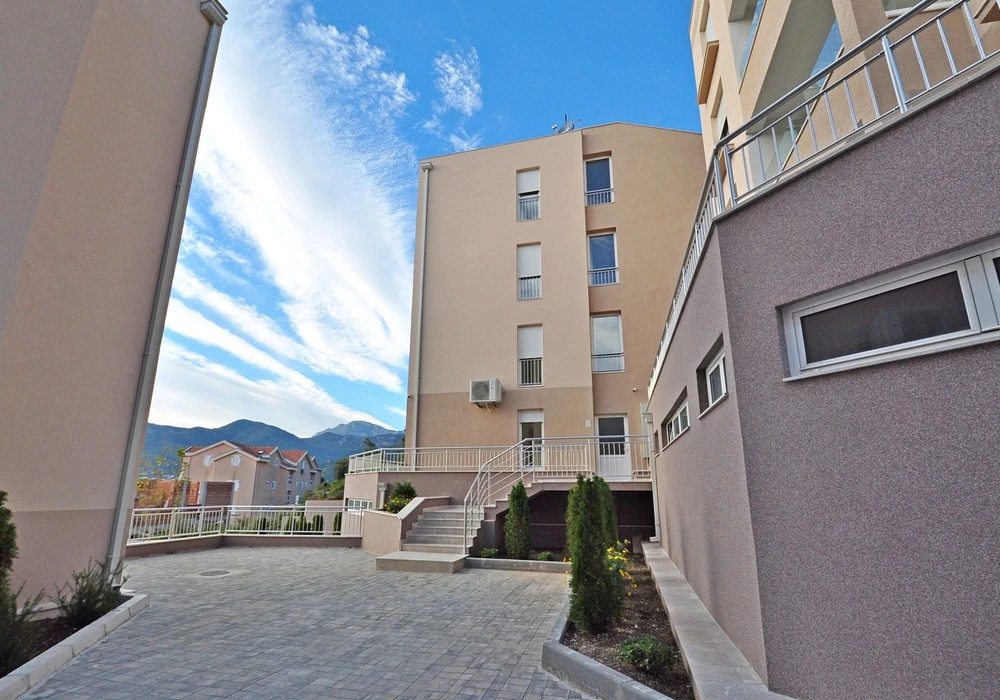 Stan na prodaju 2 собе, 66 m². Tivat. 