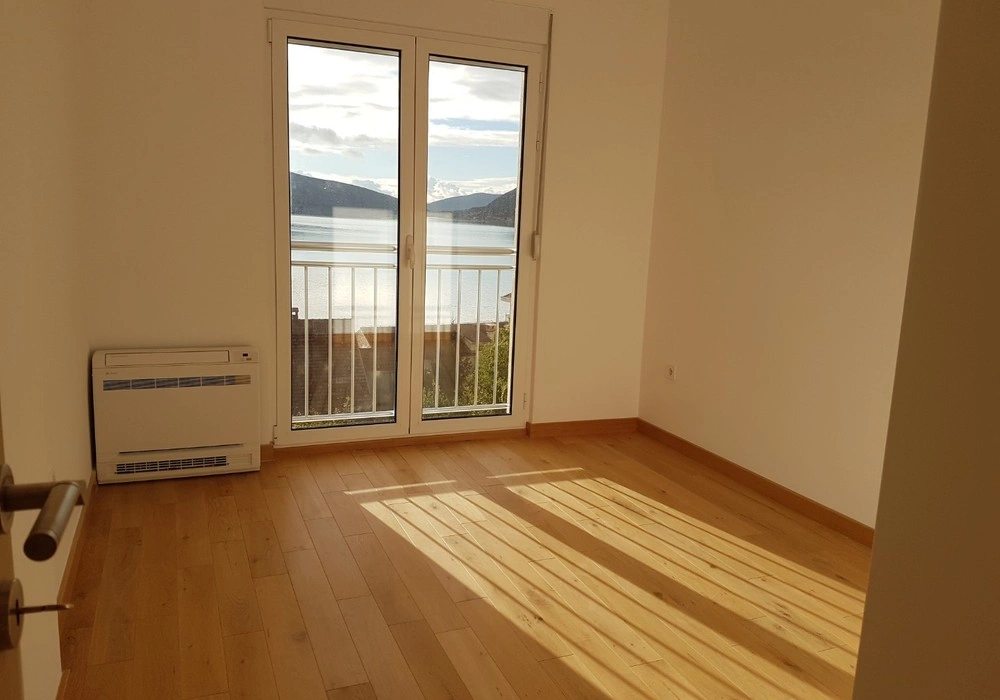 Stan na prodaju 2 собе, 66 m². Tivat. 