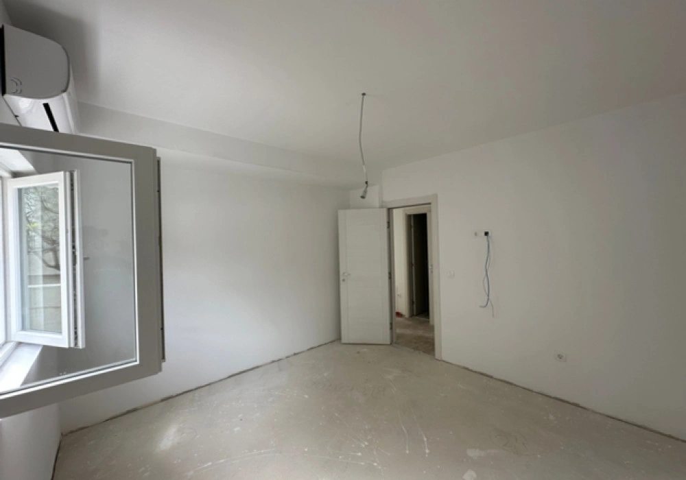 Apartments for sale 4 rooms, 126 m². Tivat. 