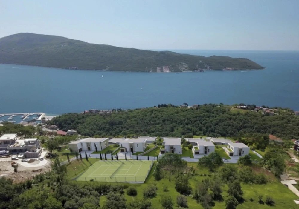 Kuća na prodaju 3 собе, 232 m². Herceg Novi. 