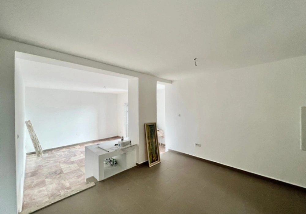 Kuća na prodaju 3 собе, 212 m². Petrovac. 