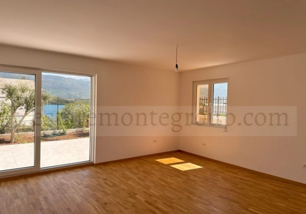 Stan na prodaju 2 собе, 77 m². Tivat. 