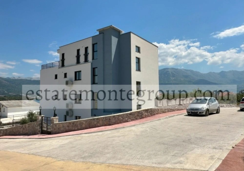 Stan na prodaju 2 собе, 77 m². Tivat. 