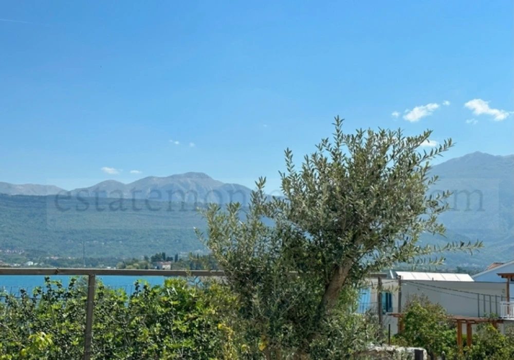 Apartments for sale 2 rooms, 77 m². Tivat. 