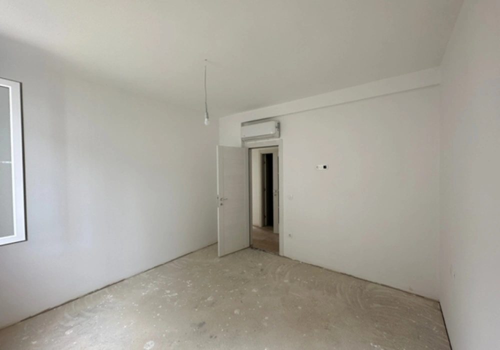 Stan na prodaju 3 собе, 230 m². Tivat. 