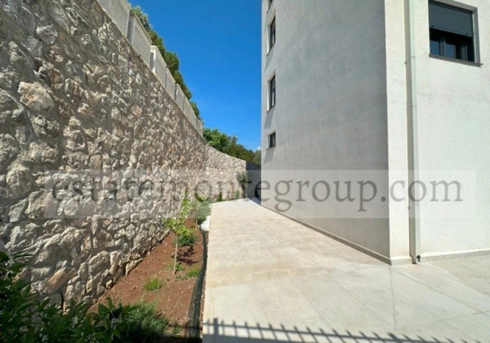 Apartments for sale 52 m². Tivat. 