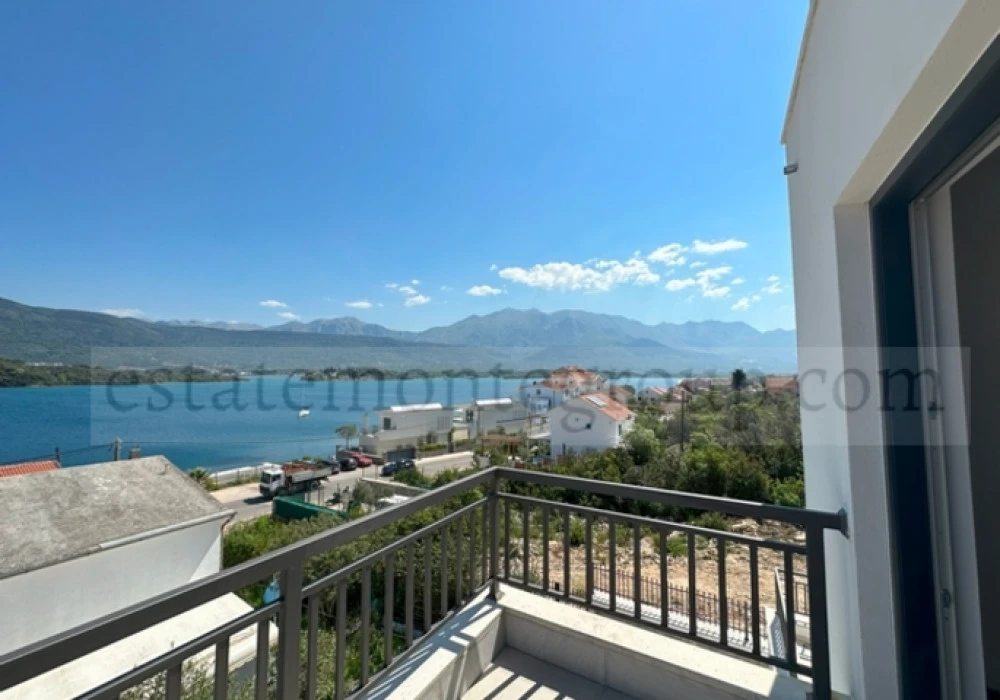 Apartments for sale 52 m². Tivat. 