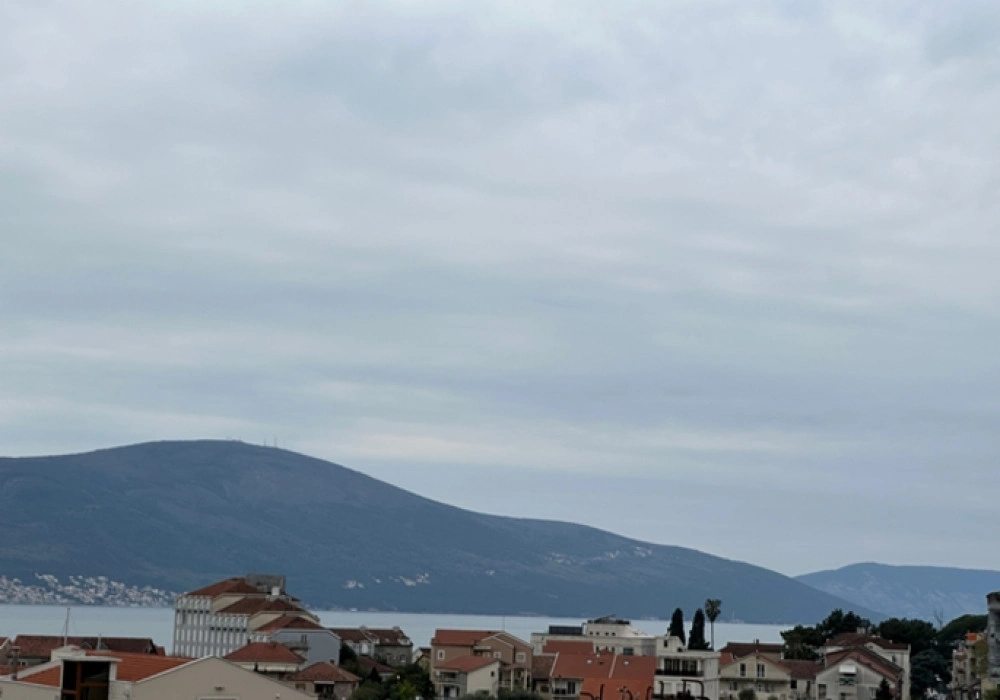 Apartments for sale 96 m². Tivat. 