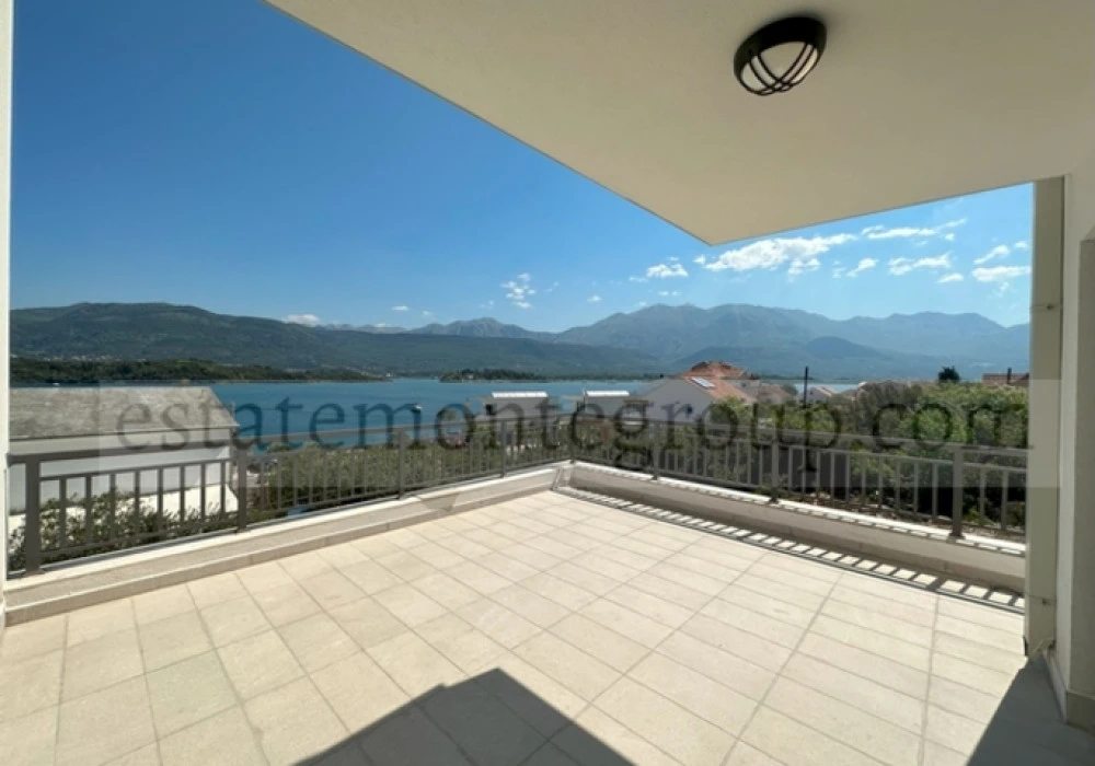 Apartments for sale 75 m². Tivat. 