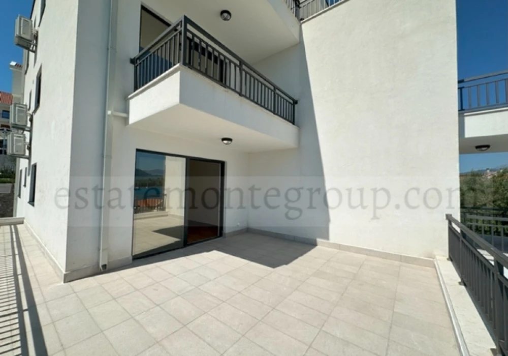 Apartments for sale 75 m². Tivat. 