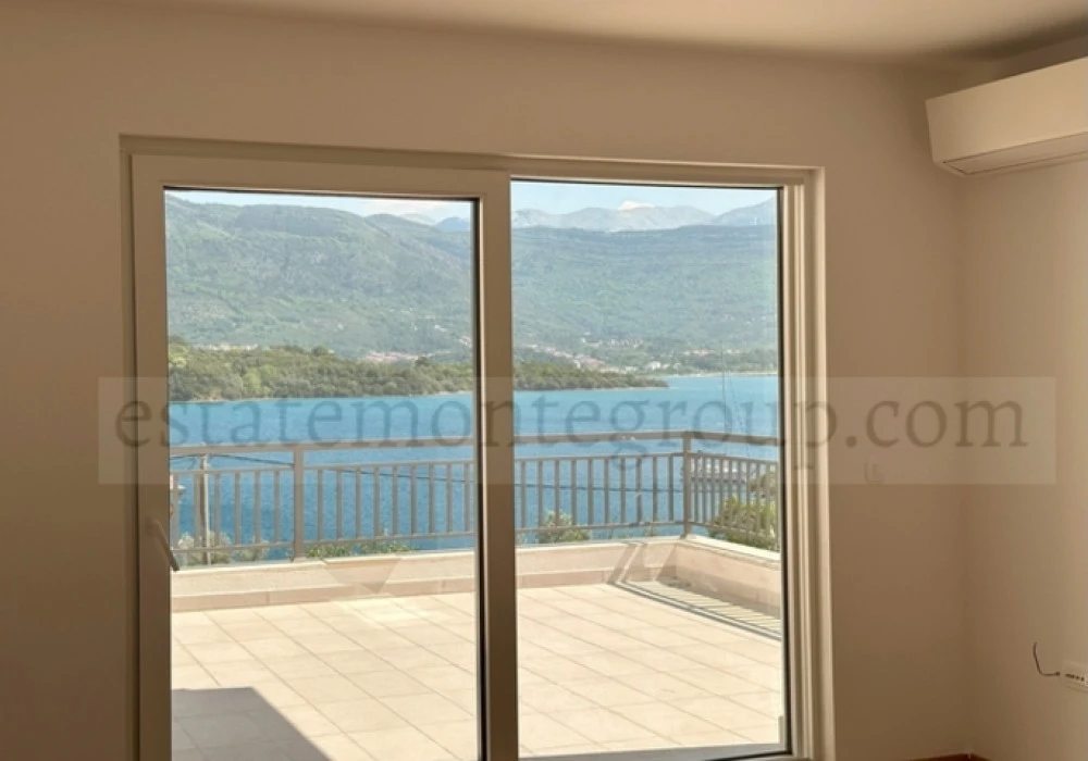 Apartments for sale 75 m². Tivat. 