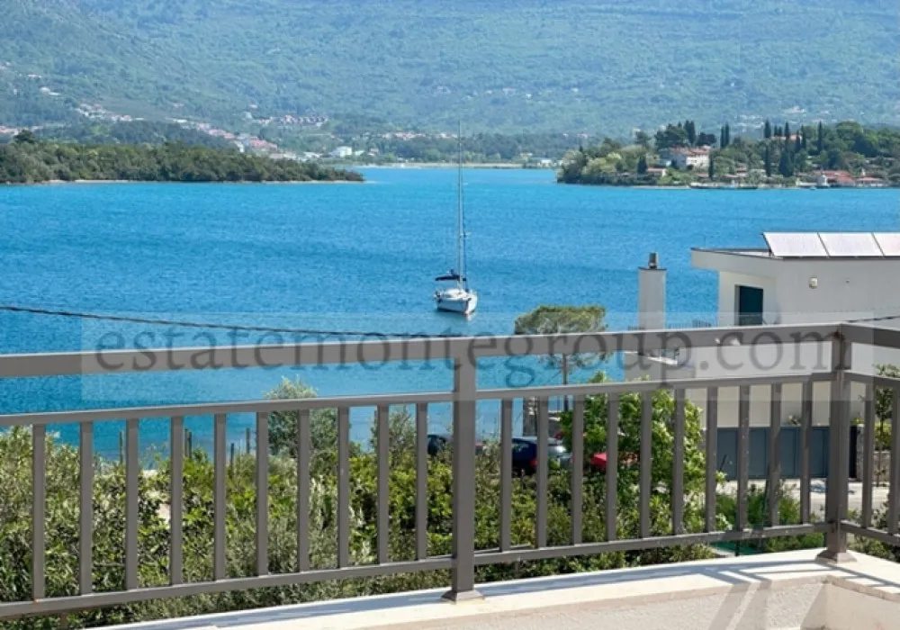 Apartments for sale 75 m². Tivat. 