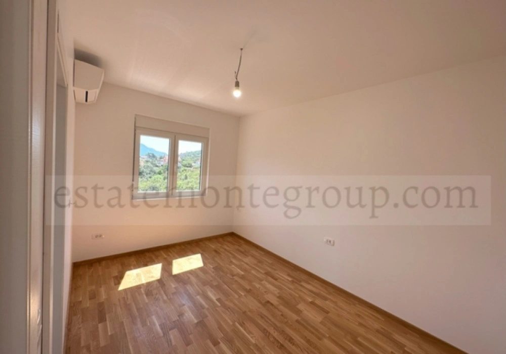 Stan na prodaju 2 собе, 97 m². Tivat. 