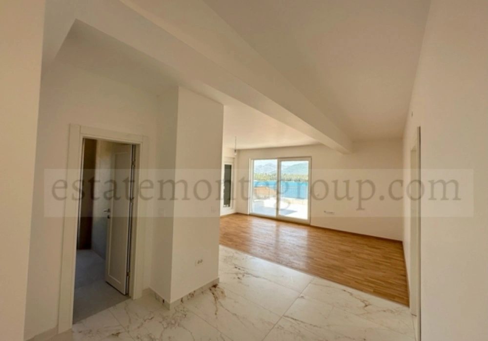 Apartments for sale 2 rooms, 97 m². Tivat. 