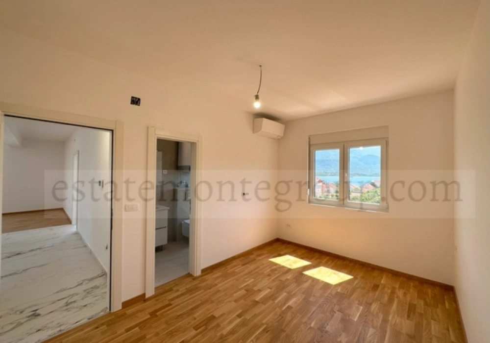 Apartments for sale 2 rooms, 97 m². Tivat. 