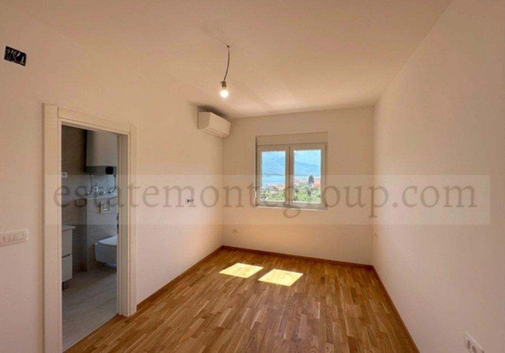 Apartments for sale 2 rooms, 97 m². Tivat. 