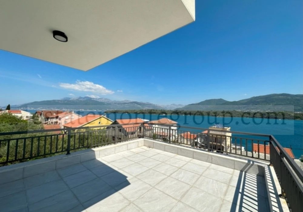 Stan na prodaju 2 собе, 97 m². Tivat. 