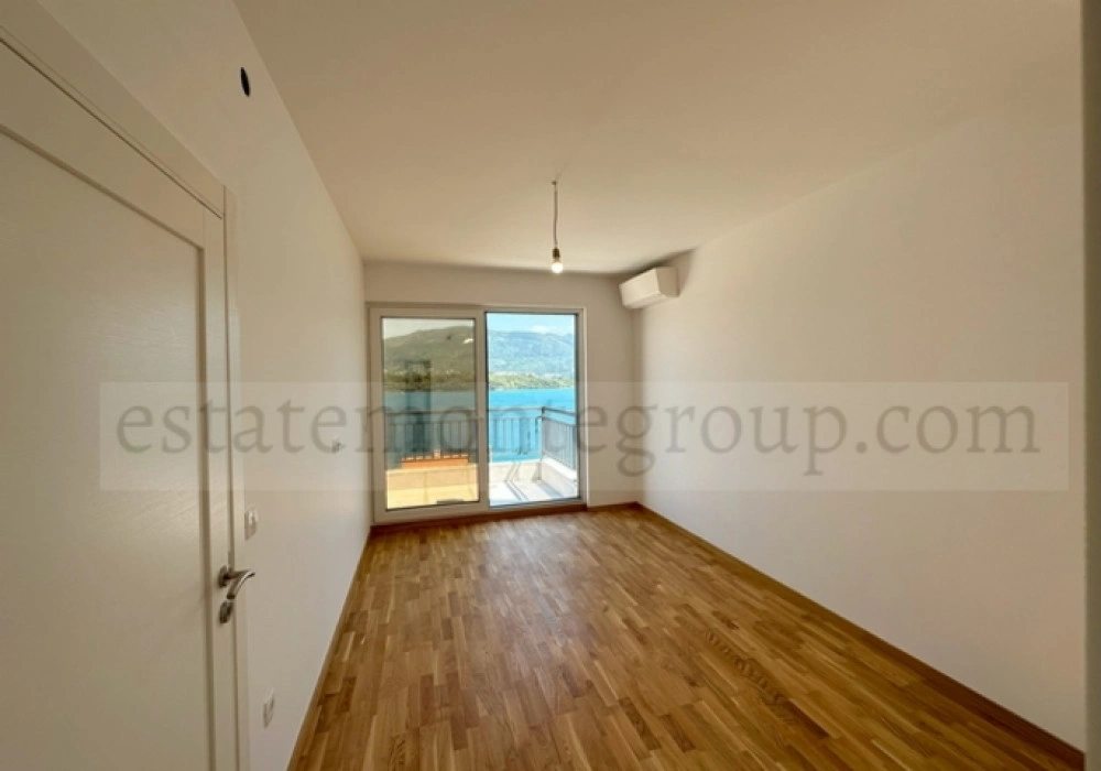 Stan na prodaju 2 собе, 97 m². Tivat. 