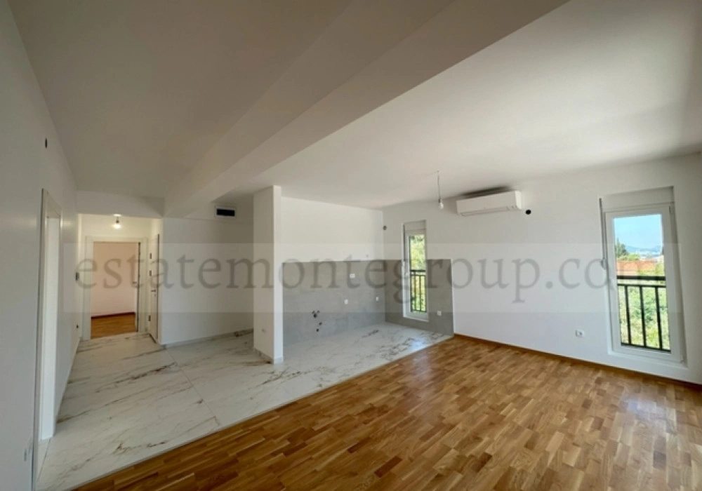 Stan na prodaju 2 собе, 97 m². Tivat. 