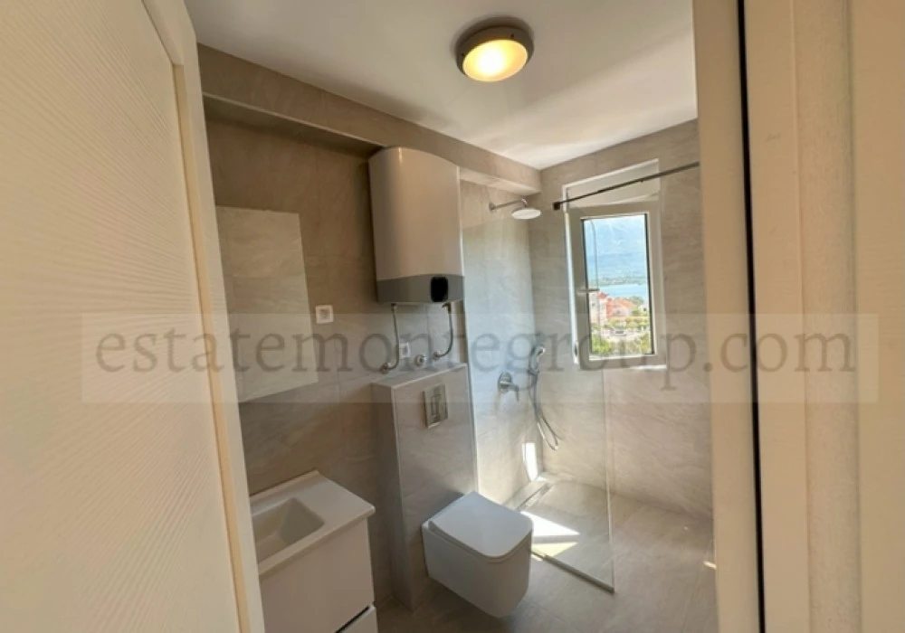 Apartments for sale 2 rooms, 97 m². Tivat. 