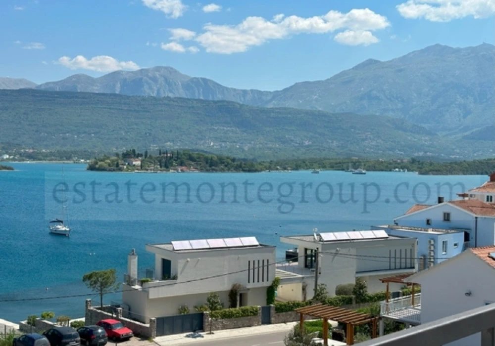 Apartments for sale 2 rooms, 97 m². Tivat. 