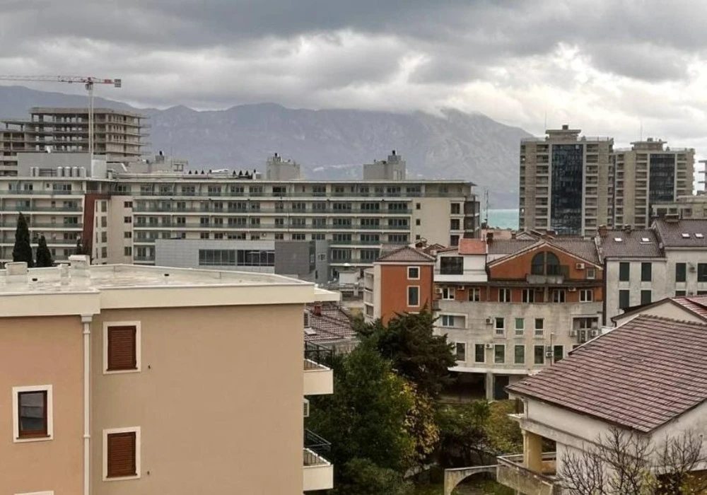 Stan na prodaju 3 собе, 91 m². Budva. 