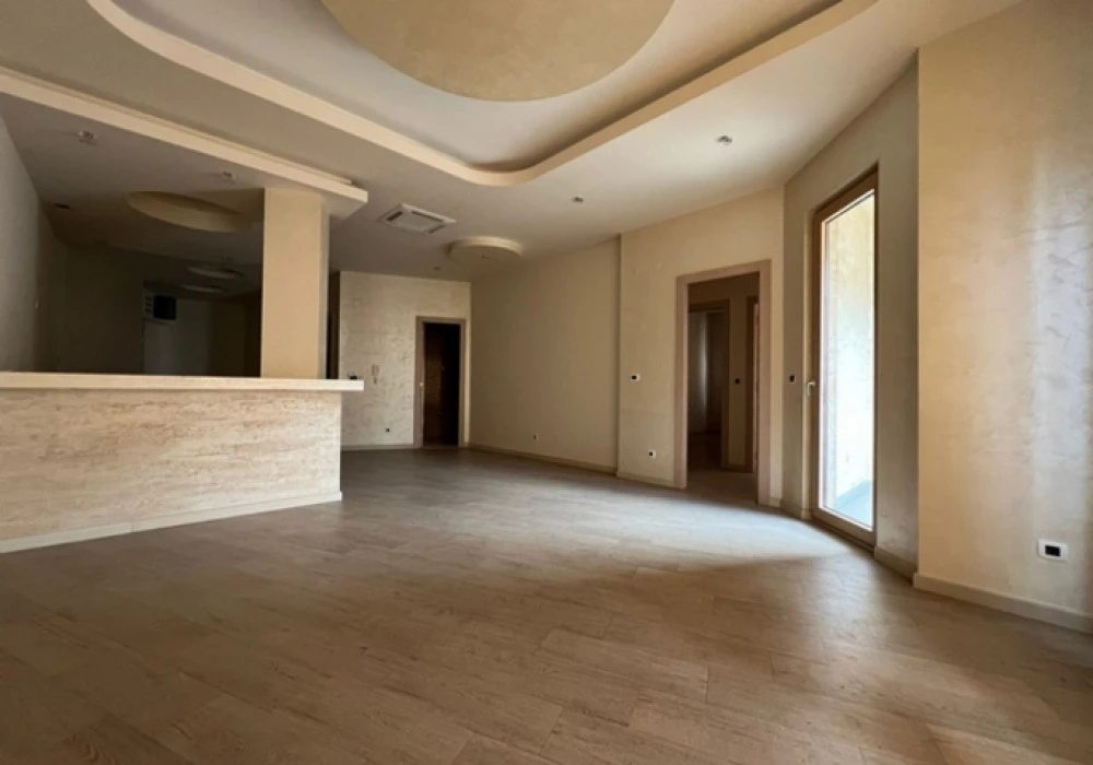 Stan na prodaju 2 собе, 103 m². Budva. 