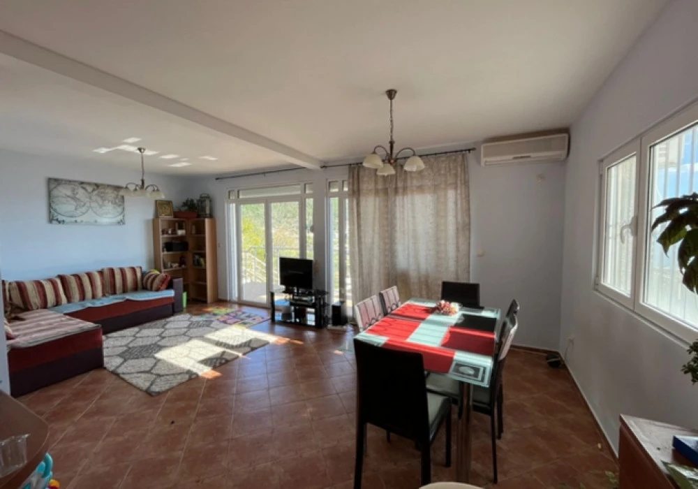 Apartments for sale 2 rooms, 59 m². Becici. 