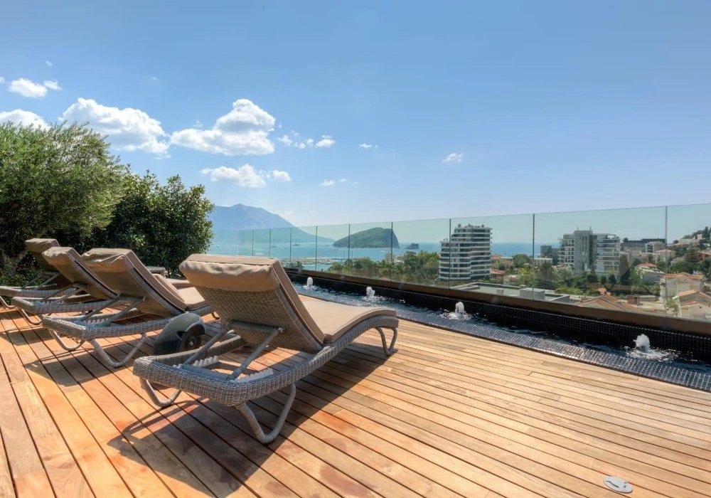 Apartments for sale. Budva. 